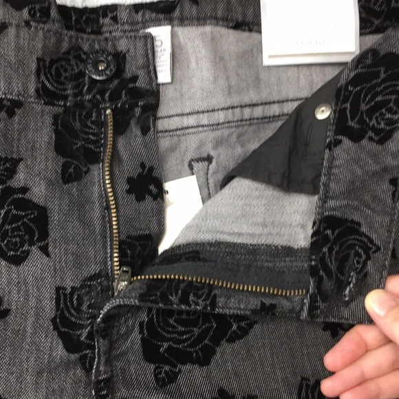 Chico's Denim Velvet Floral Ultimate Fit Jeans Women’s 1.5 8 Goth Whimsigoth - Picture 8 of 13